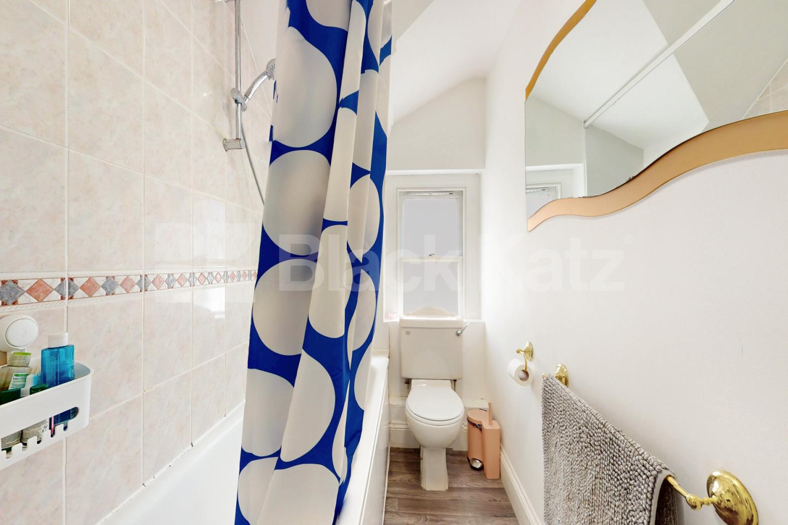 perfectly located within the financial district in City Of London area Cornhill, City Of London